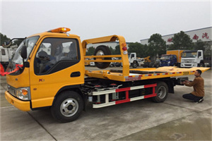 昭通哪里有拖车服务