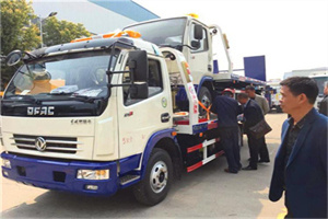 昭通汽车道路救援拖车价格